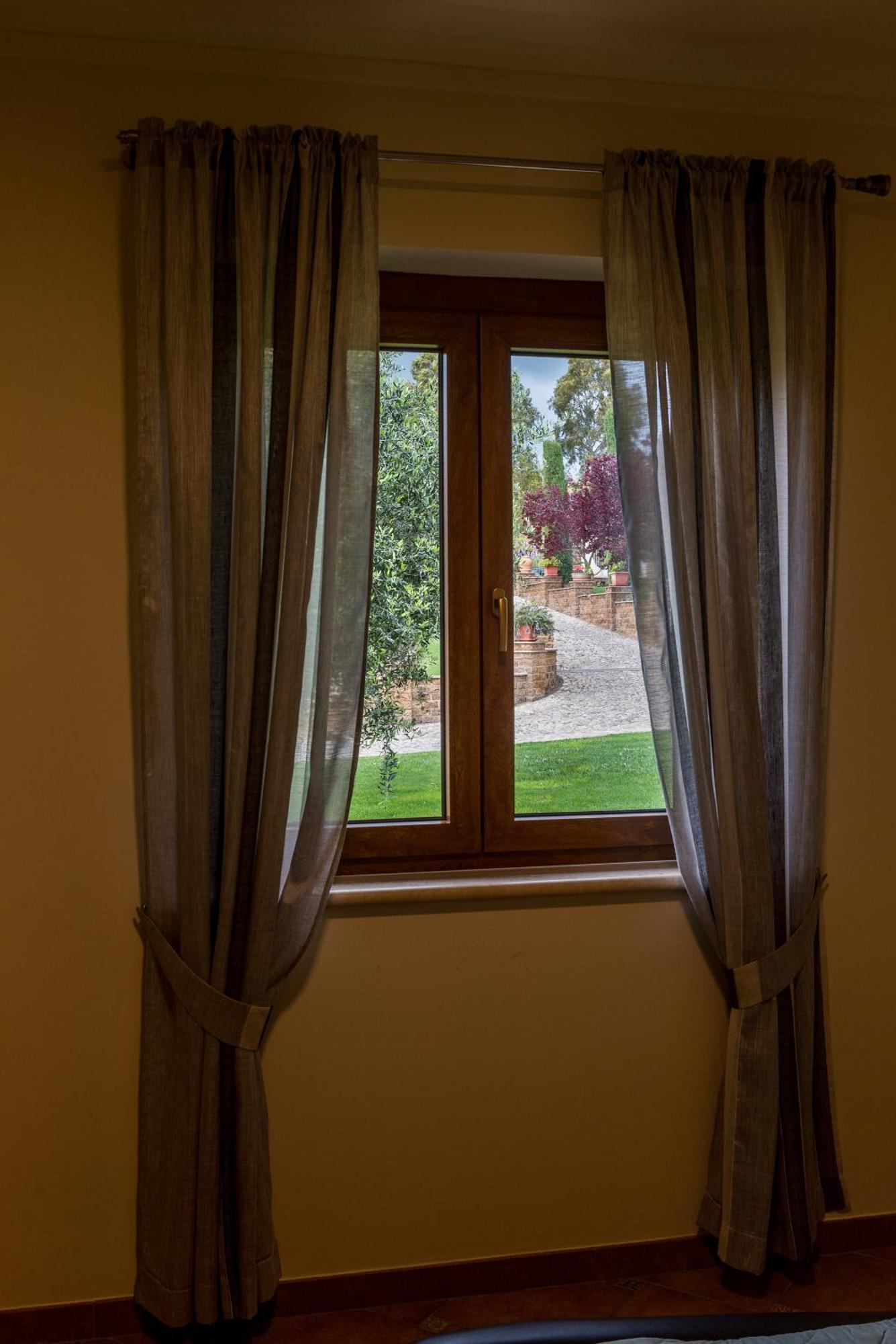 Villa Gli Eucalipti Cerveteri Oda fotoğraf